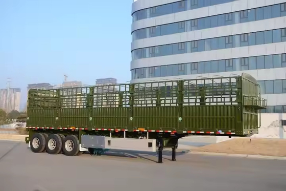 12400*2500*2000 मिमी कर्ब वजन 7T 3 एक्सल 10pcs लीफ स्प्रिंग 40T पेलोड स्टैक सेमी ट्रेलर
