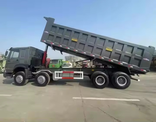 अनुकूलित भारी शुल्क पेलोड 50T 375hp 6 सिलेंडर डीजल ईंधन 8*4 डंपर ट्रक